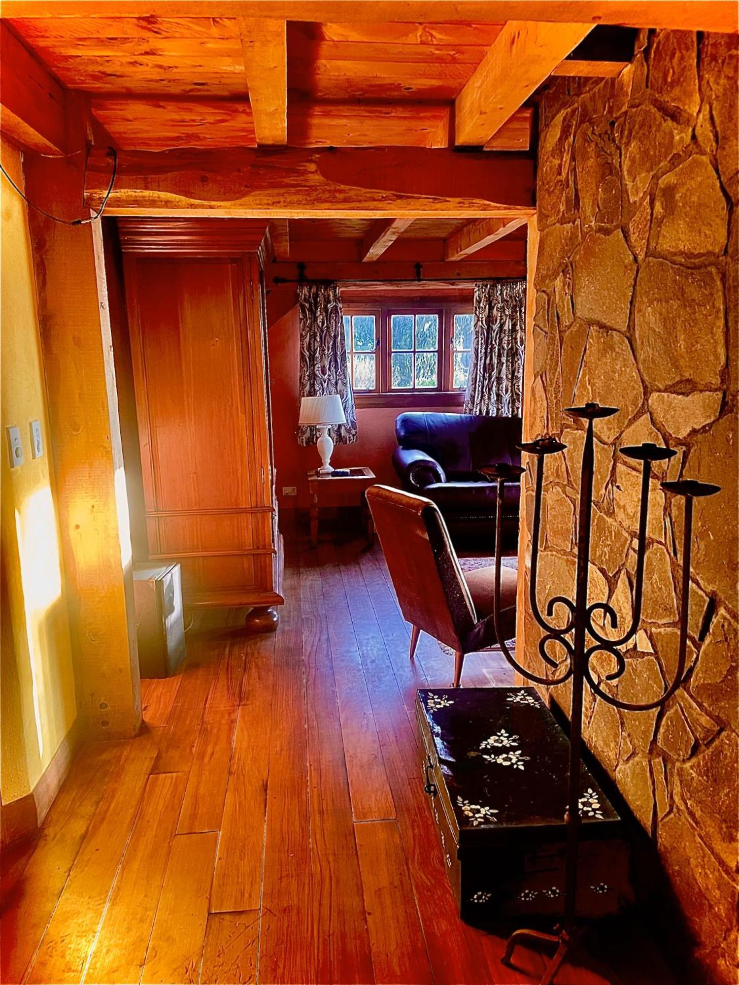 Streamside Country Manor Bed & Breakfast Walton Exterior photo