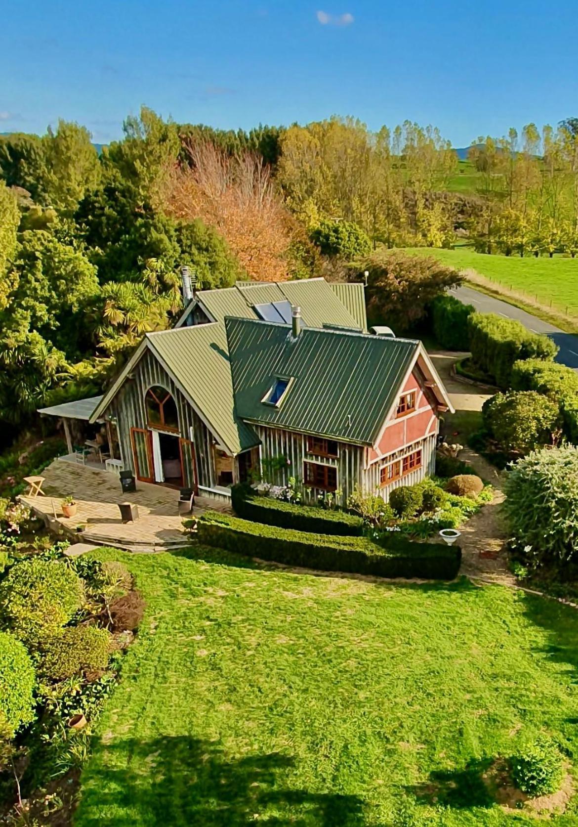 Streamside Country Manor Bed & Breakfast Walton Exterior photo